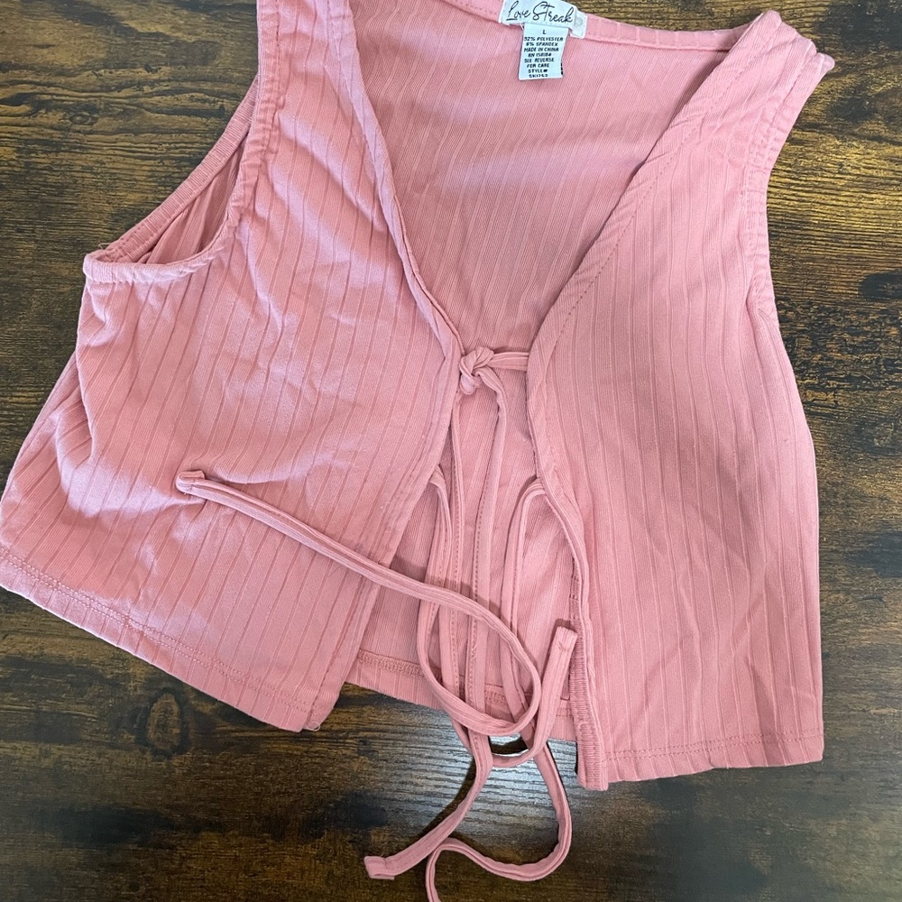 Love Struck Size L Tie-Front Salmon Crop Top